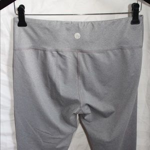 REI Capri pant